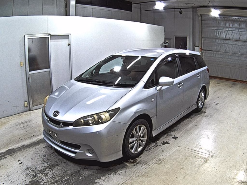 TOYOTA WISH