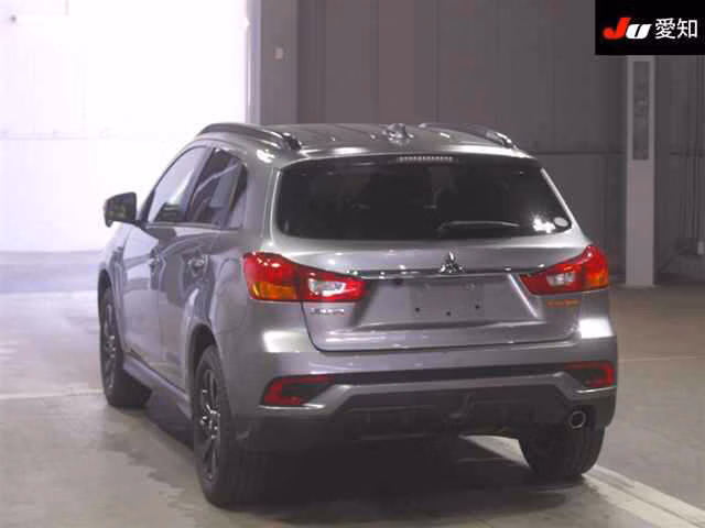 MITSUBISHI RVR