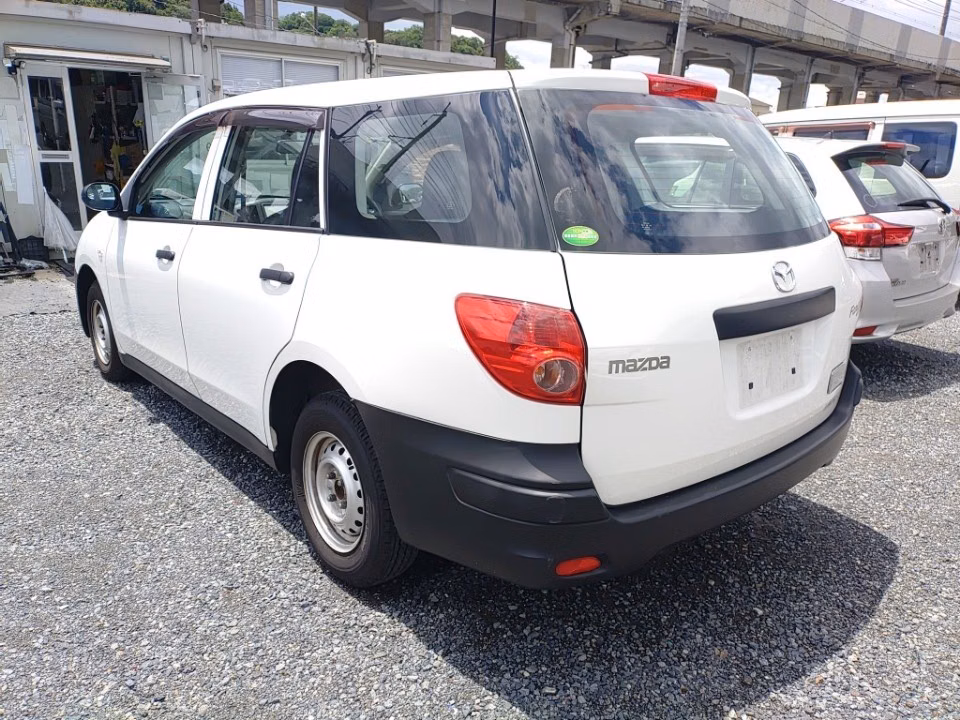 MAZDA FAMILIA