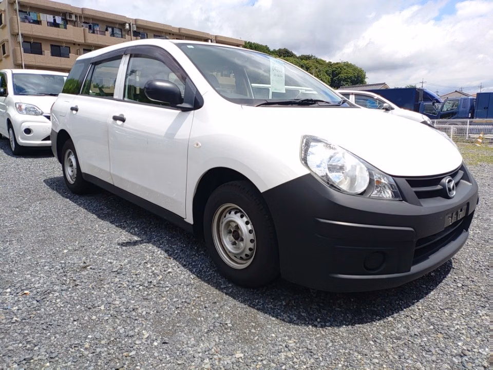 MAZDA FAMILIA
