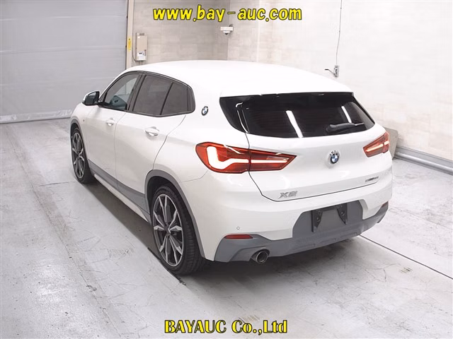 BMW X2