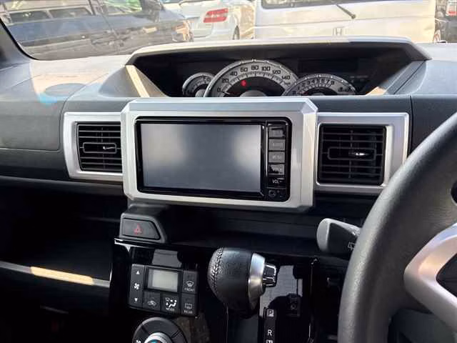 TOYOTA PIXIS MEGA