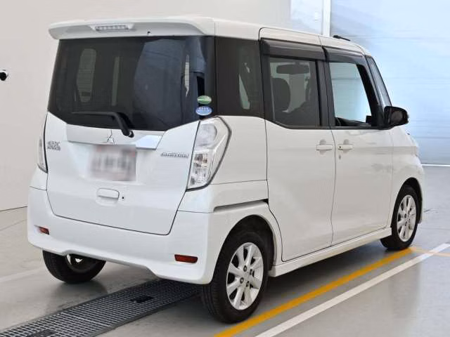 MITSUBISHI EK SPACE
