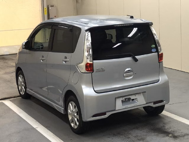 MITSUBISHI EK CUSTOM