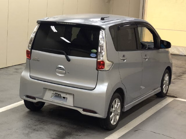 MITSUBISHI EK CUSTOM