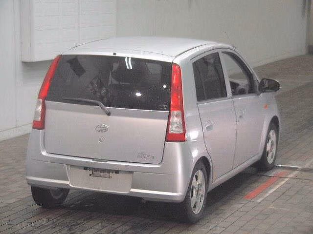 DAIHATSU MIRA