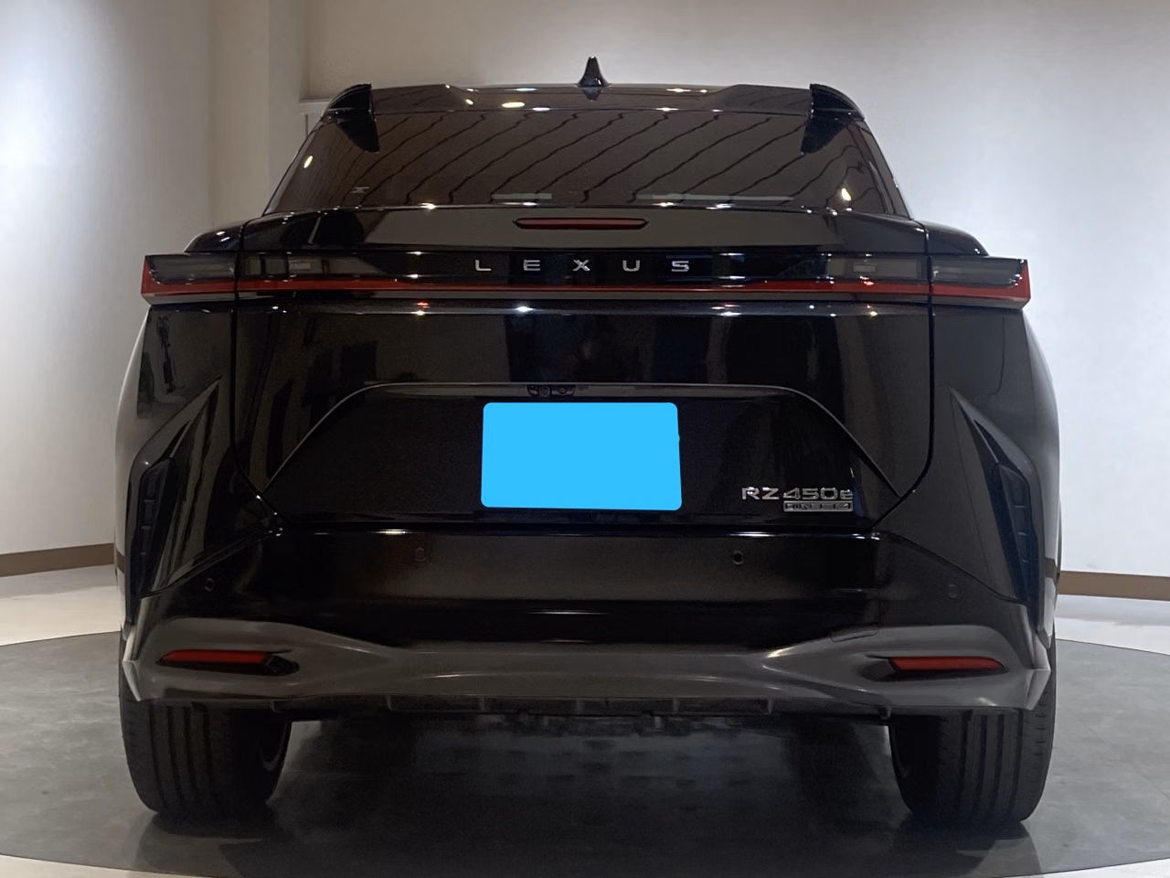 LEXUS RZ450E