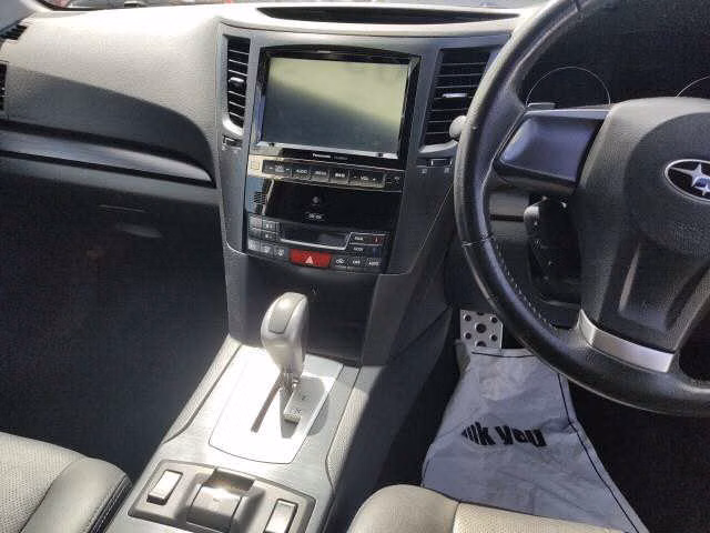 SUBARU LEGACY B4