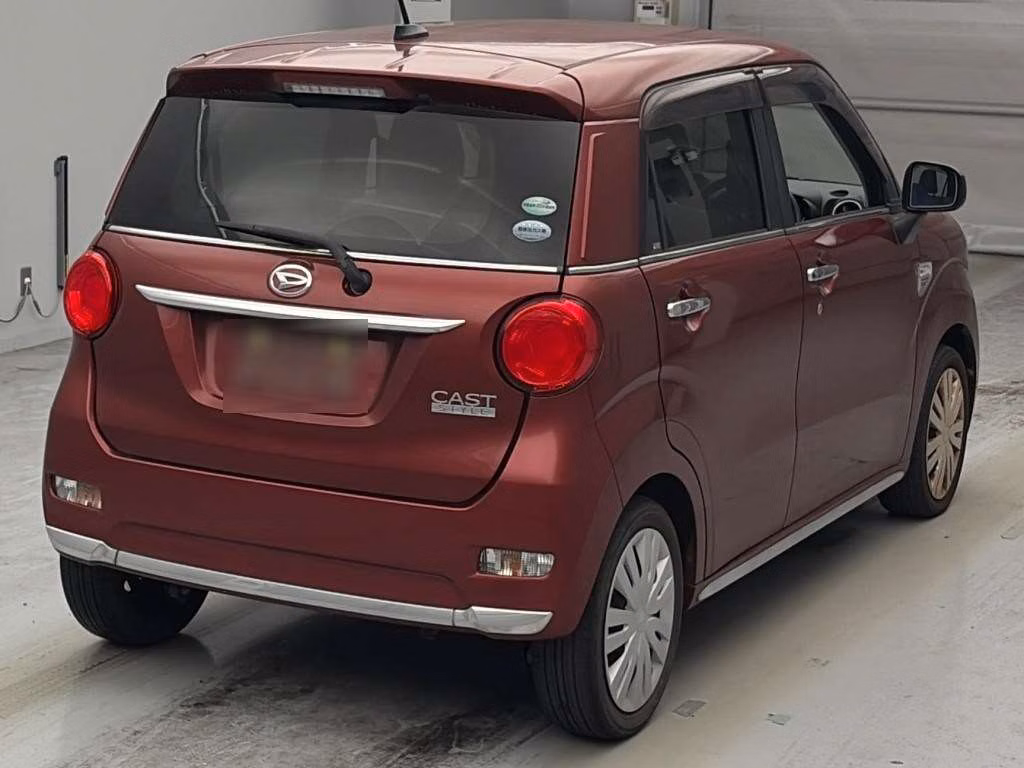 DAIHATSU CAST