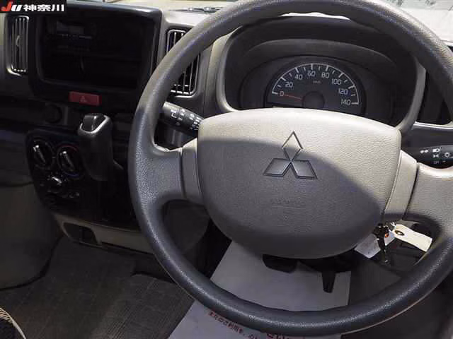 MITSUBISHI MINICAB