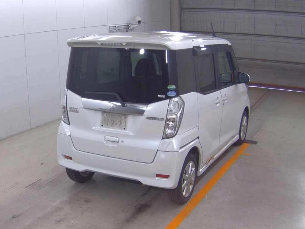 MITSUBISHI EK SPACE