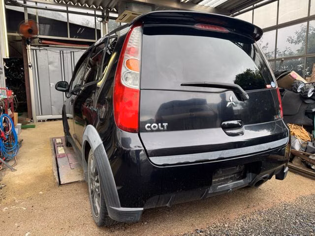 MITSUBISHI COLT