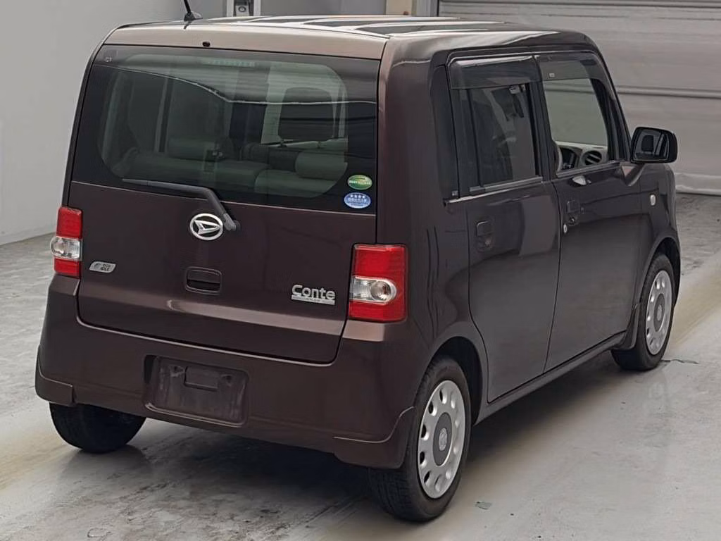 DAIHATSU MOVE CONTE