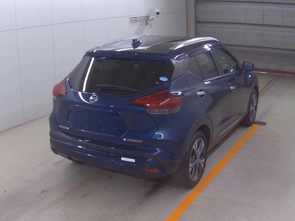 NISSAN KICKS