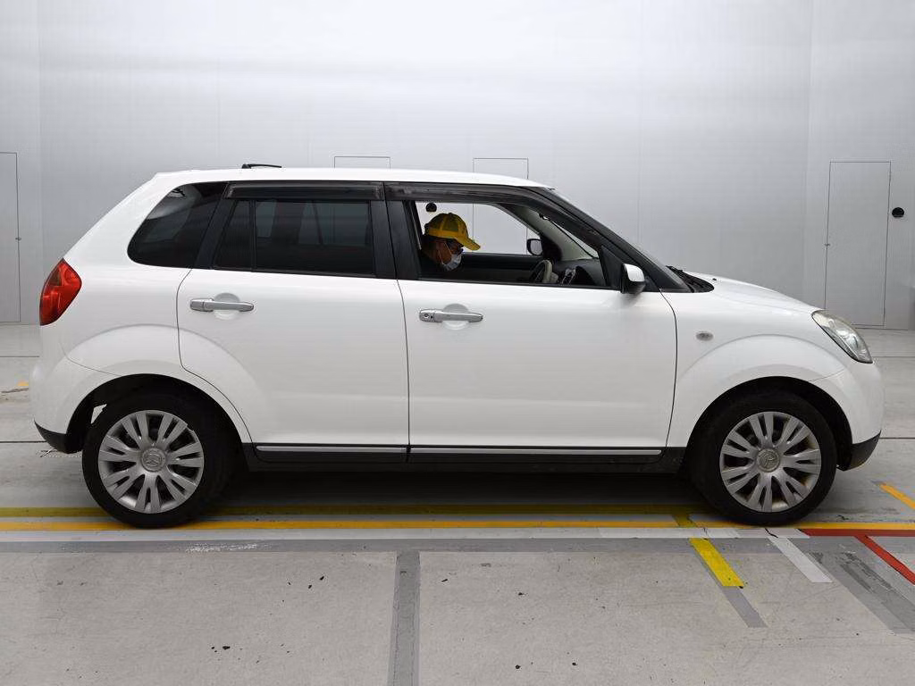 MAZDA VERISA