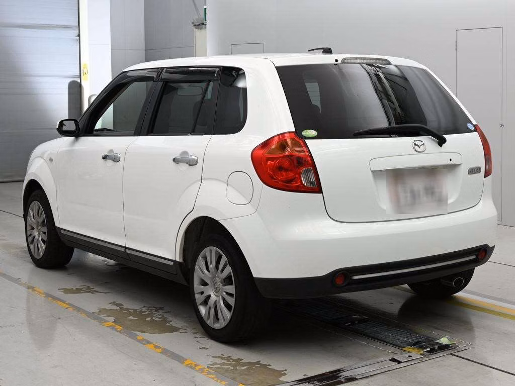 MAZDA VERISA