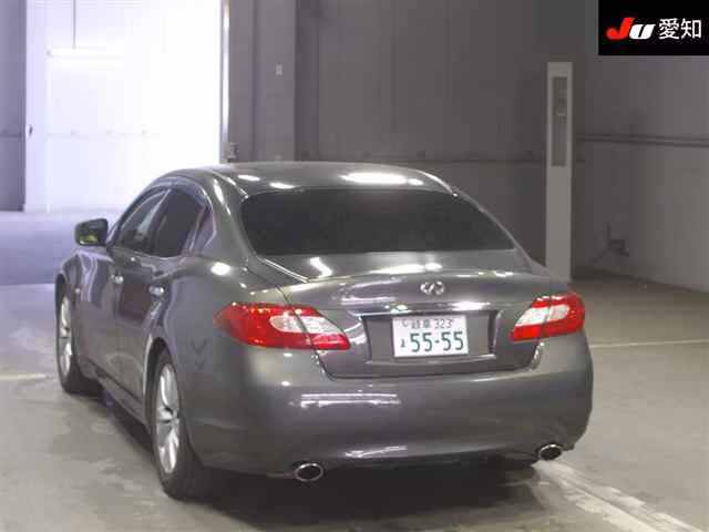 NISSAN FUGA