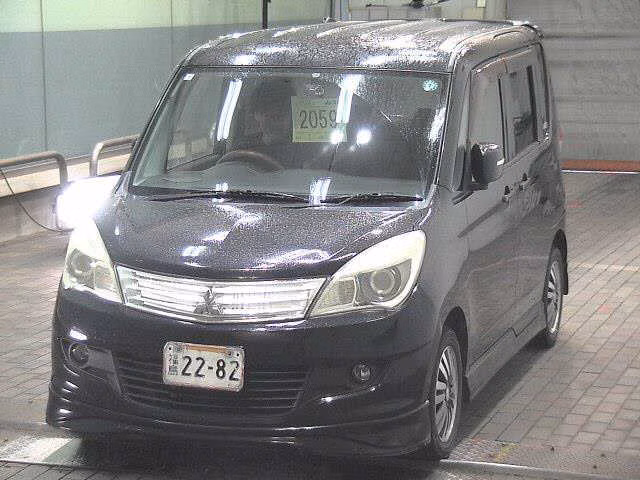 MITSUBISHI DELICA D:2