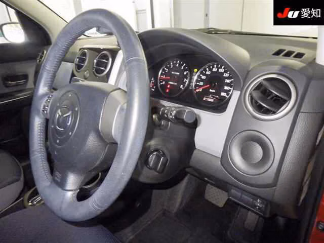 MAZDA VERISA