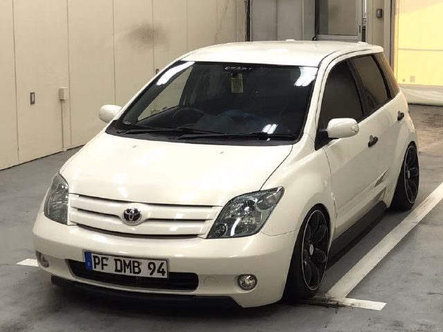 TOYOTA IST