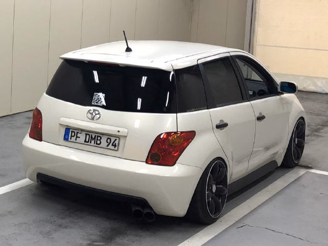 TOYOTA IST