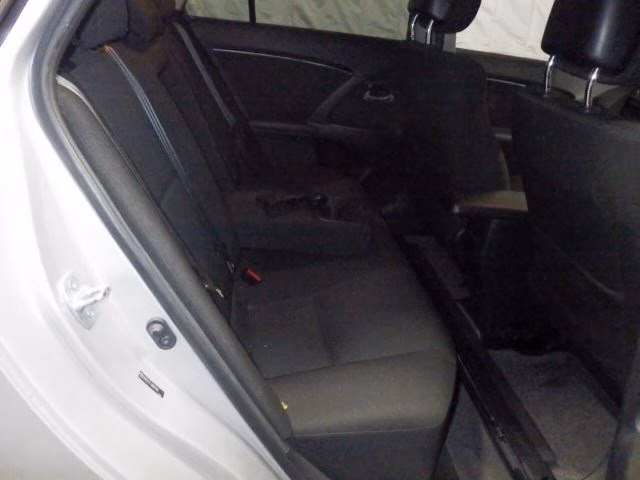 TOYOTA AVENSIS