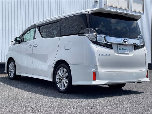 TOYOTA VELLFIRE