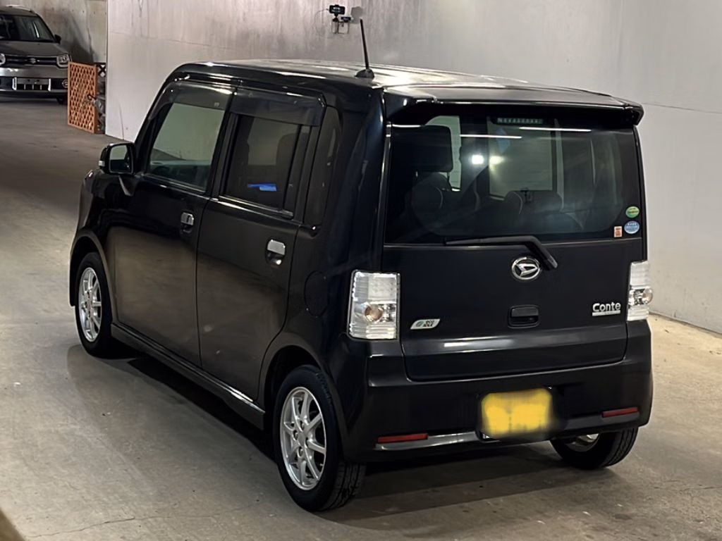 DAIHATSU MOVE CONTE