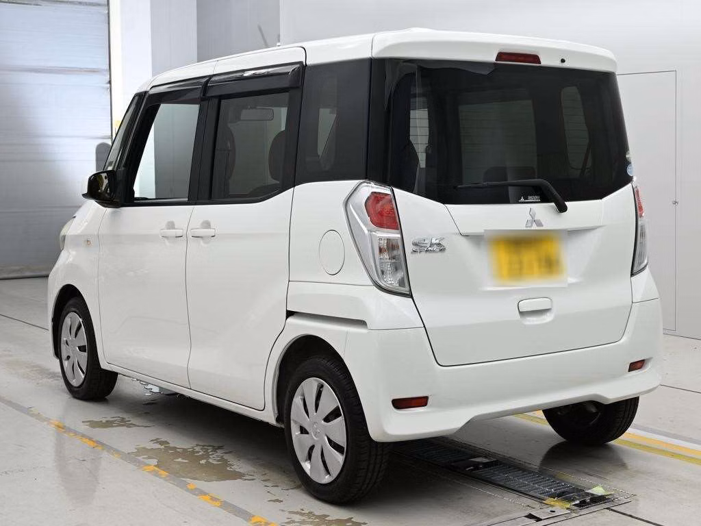 MITSUBISHI EK SPACE