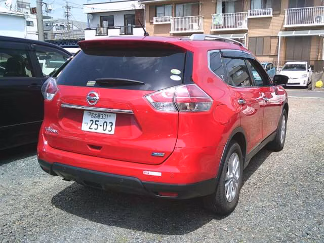 NISSAN X-TRAIL
