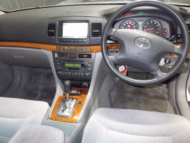 TOYOTA MARK II