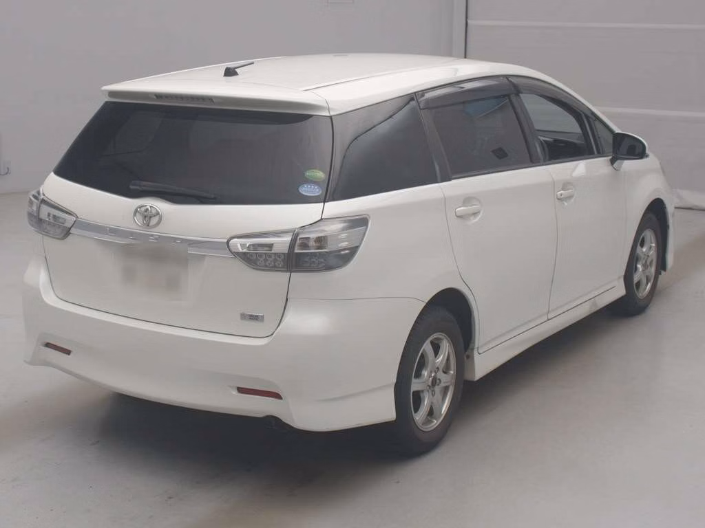 TOYOTA WISH