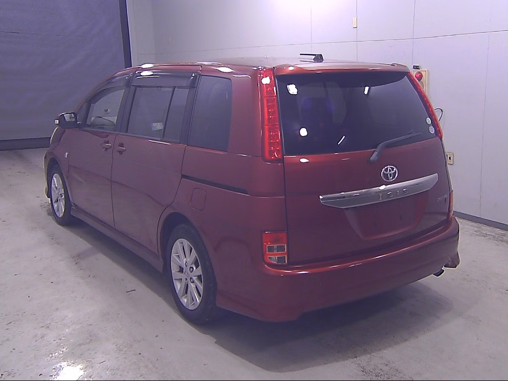 TOYOTA ISIS
