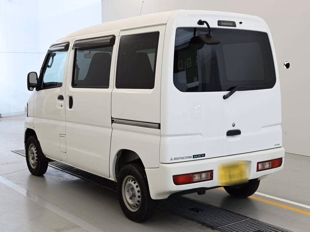 MITSUBISHI MINICAB MIEV
