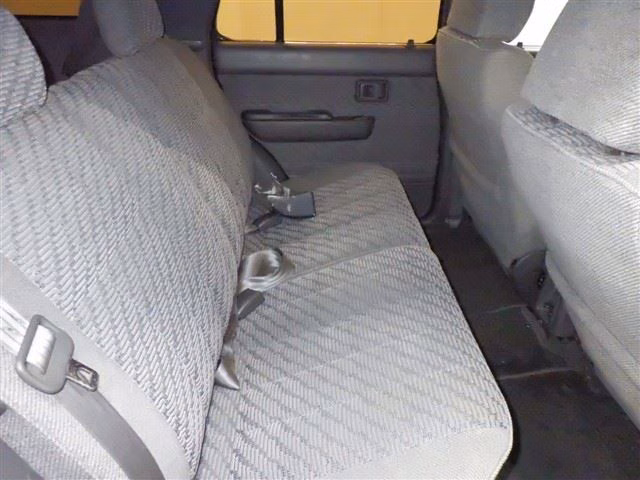 TOYOTA HILUX SURF