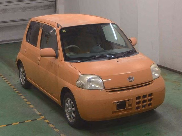 DAIHATSU ESSE