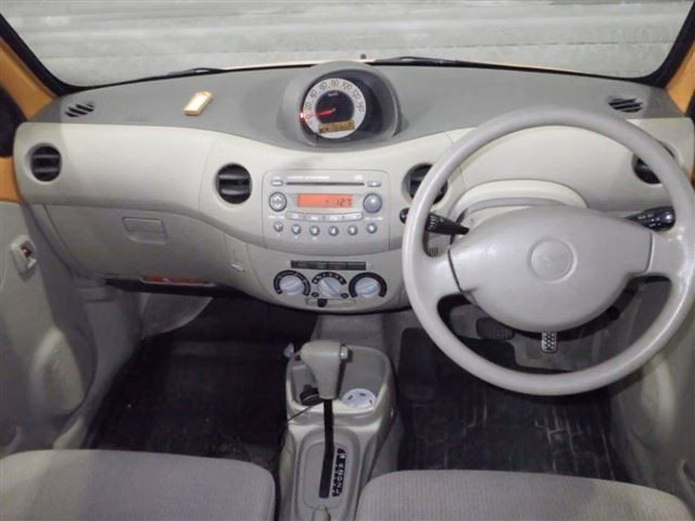 DAIHATSU ESSE