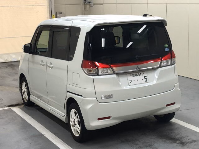 MITSUBISHI DELICA D:2