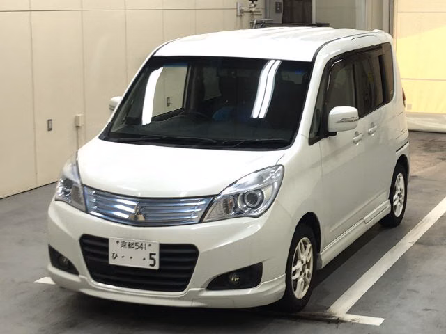 MITSUBISHI DELICA D:2