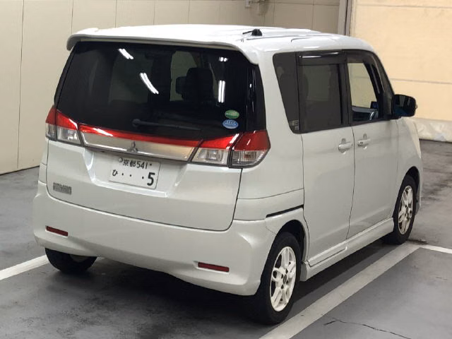 MITSUBISHI DELICA D:2