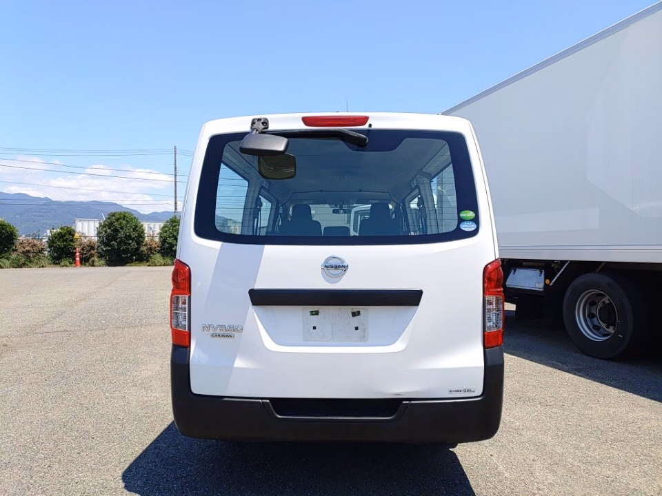 NISSAN NV350 CARAVAN