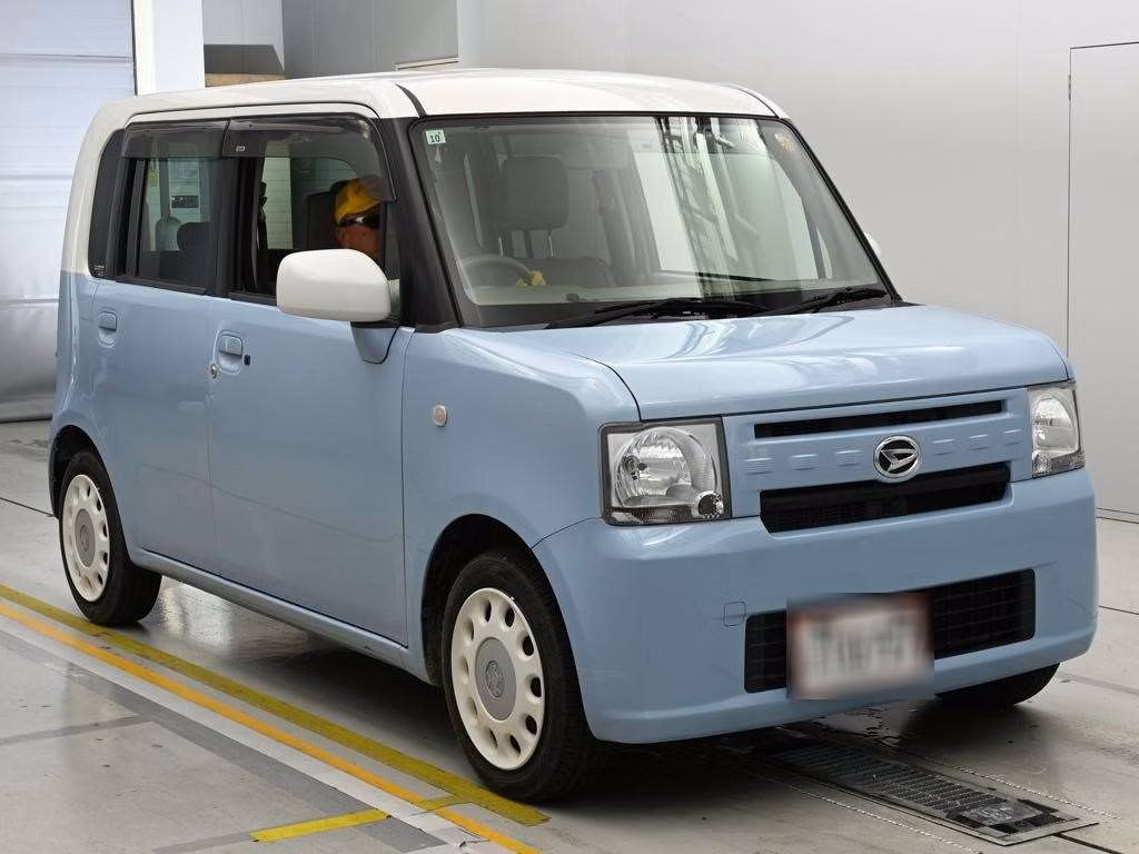 DAIHATSU MOVE CONTE