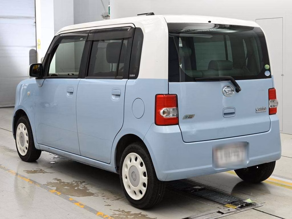 DAIHATSU MOVE CONTE