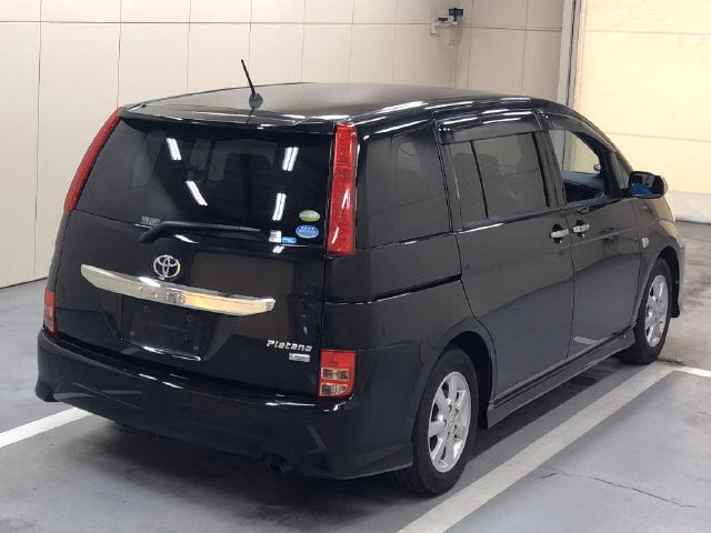 TOYOTA ISIS