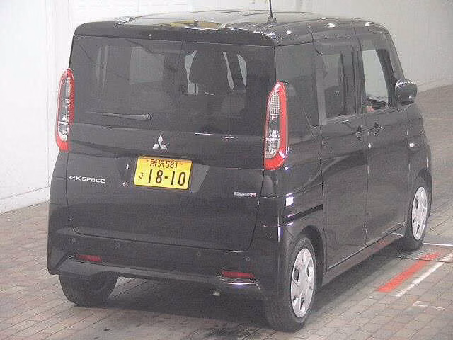 MITSUBISHI EK SPACE