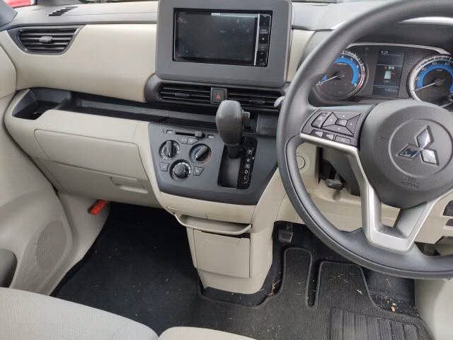 MITSUBISHI EK SPACE