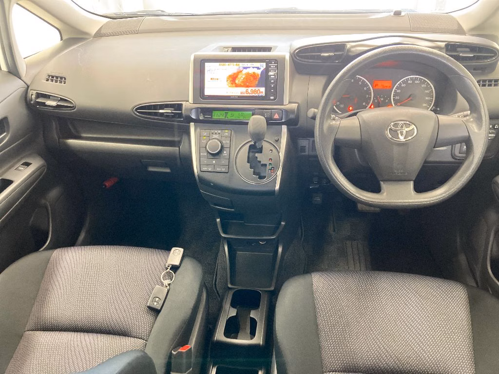 TOYOTA WISH