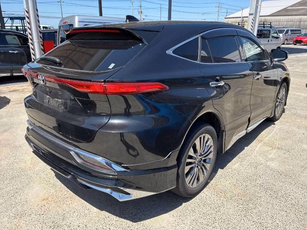 TOYOTA HARRIER