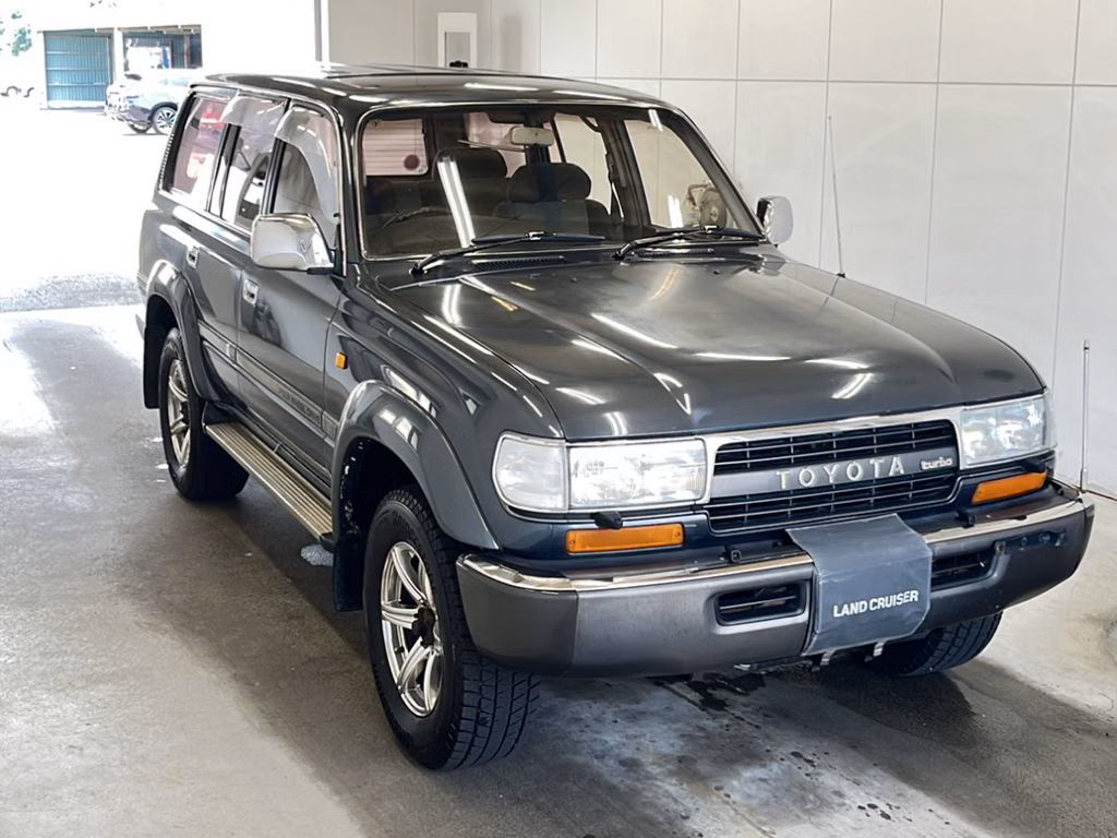 TOYOTA LAND CRUISER