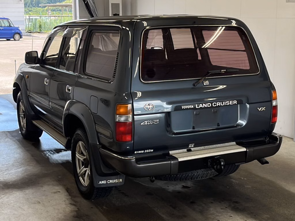 TOYOTA LAND CRUISER